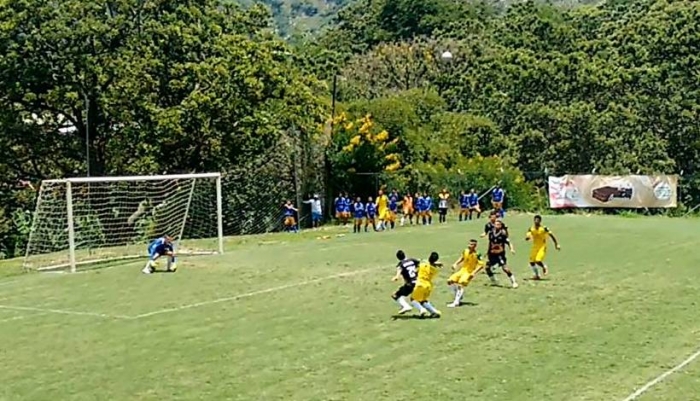 Resonante triunfo de Ditaires F.C