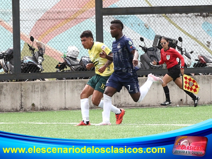 Leones DerrotÃ³ a Arco Zaragoza 