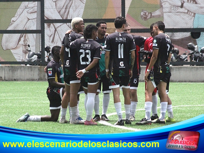 Reyes cae ante Ãguilas