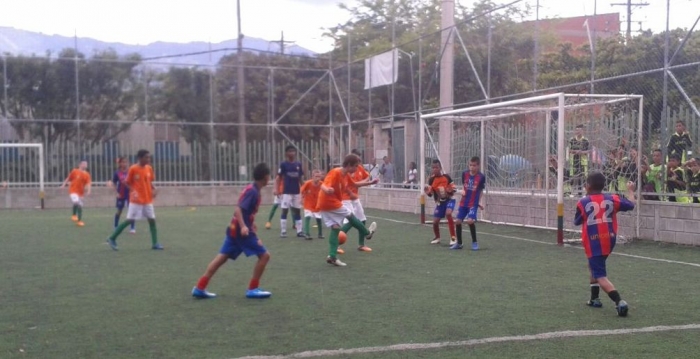 Unidos por el Fútbol en Paz, torneo infantil iniciado el sábado en Itagüí
