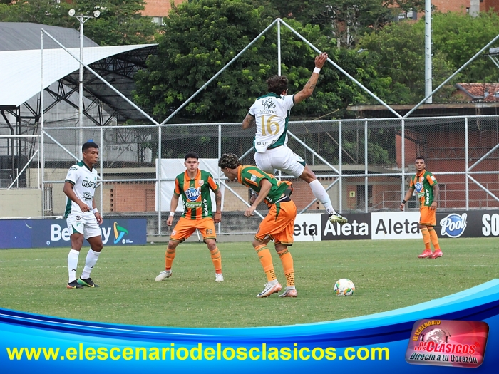 Empate en el Polideportivo Sur