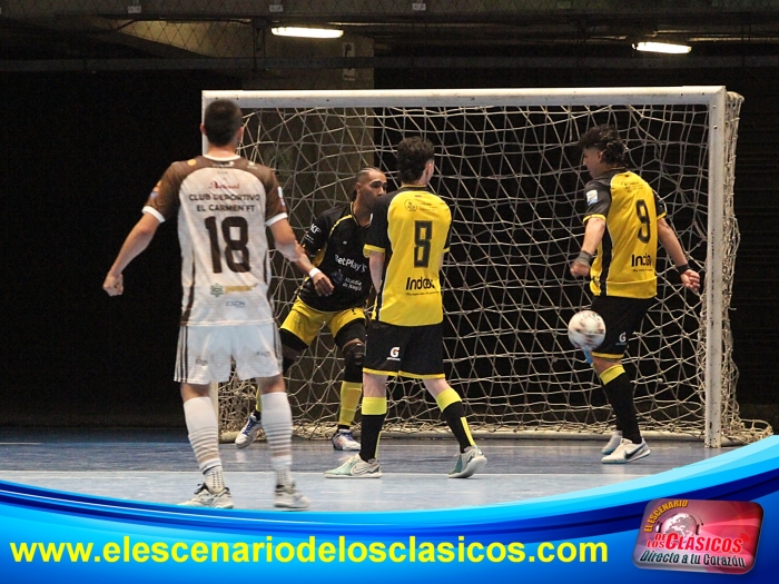 CayÃ³ Leones como local