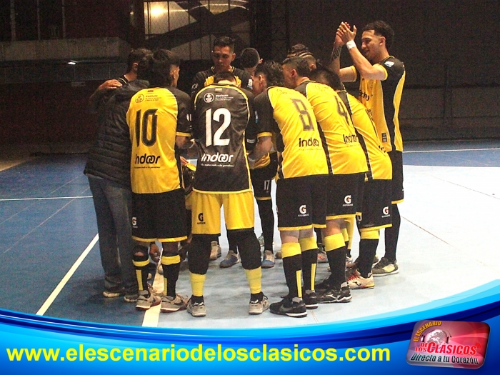 CayÃ³ Leones como local