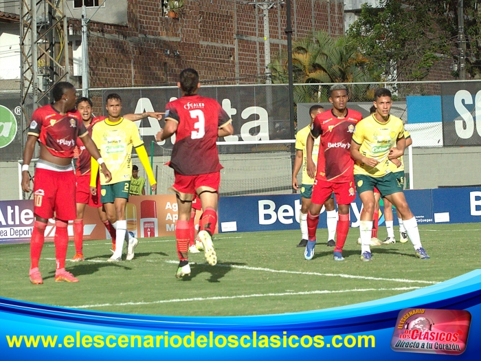 Leones salvÃ³ un punto ante Tigres