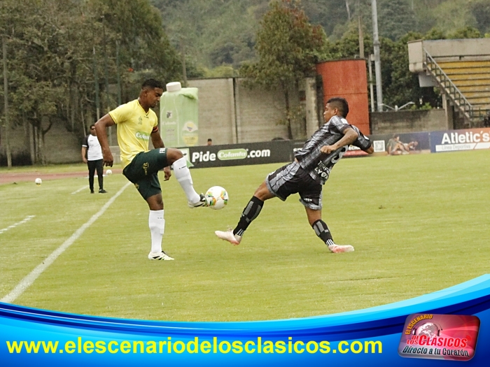 Empate en el arranque del campeonato