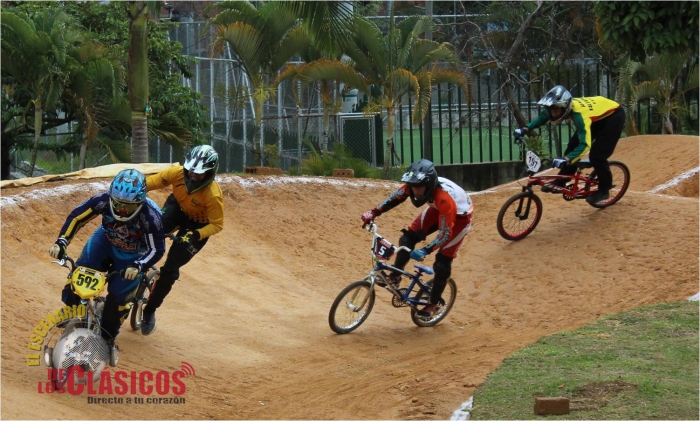 Imágenes del 8° Chequeo de bicicros