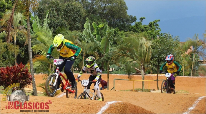 Imágenes del 8° Chequeo de bicicros