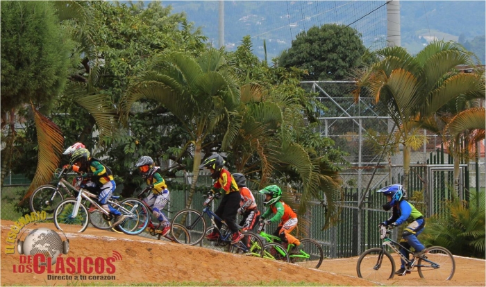 Imágenes del 8° Chequeo de bicicros