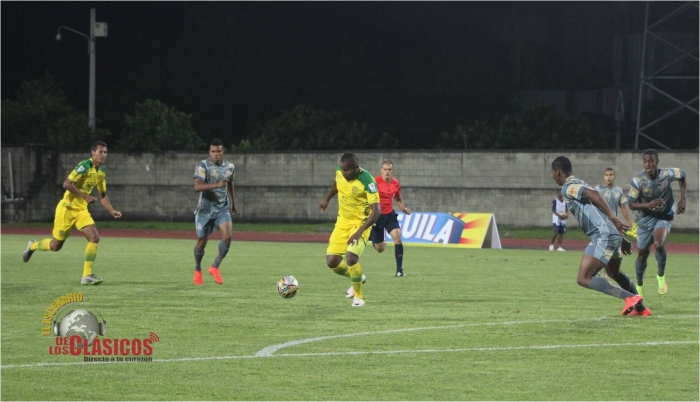 El duelo felino terminó en tablas