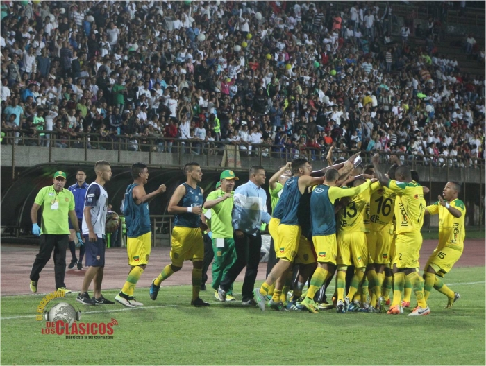 El duelo felino terminó en tablas