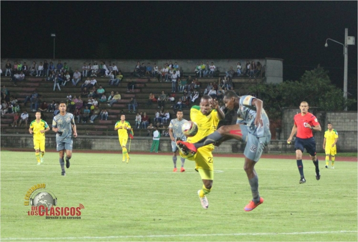 El duelo felino terminó en tablas