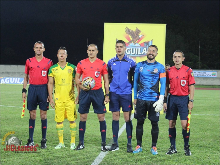 El duelo felino terminó en tablas