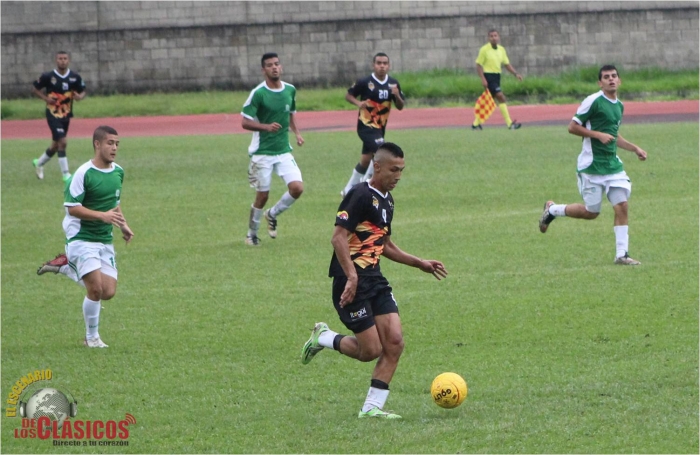 Los universitarios encontraron la clasificación en el estadio Ditaires