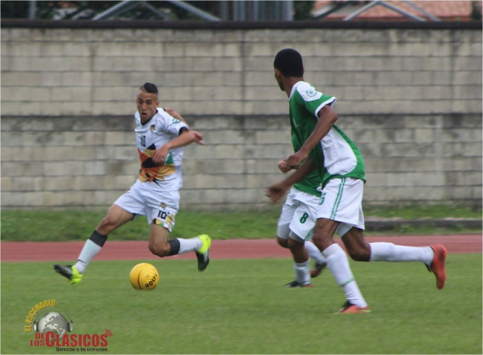 Los universitarios encontraron la clasificación en el estadio Ditaires