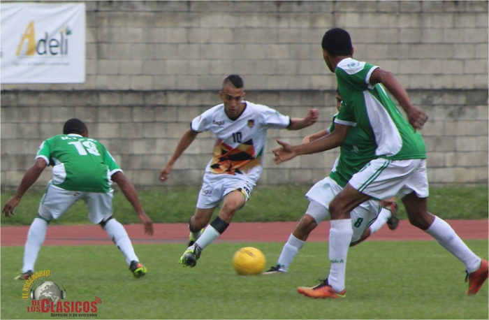 Los universitarios encontraron la clasificación en el estadio Ditaires