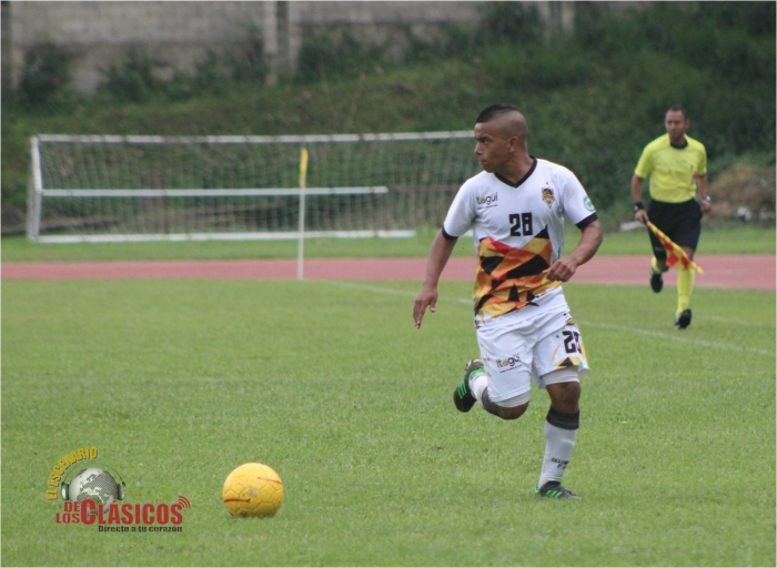 Los universitarios encontraron la clasificación en el estadio Ditaires