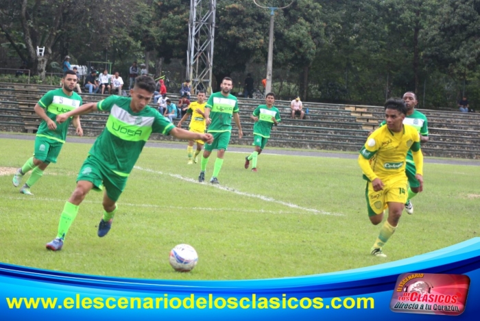 Universitarios derrotaron a felinos al cierre de la fecha 9 de la Primera A