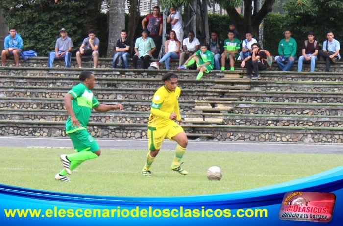 Universitarios derrotaron a felinos al cierre de la fecha 9 de la Primera A